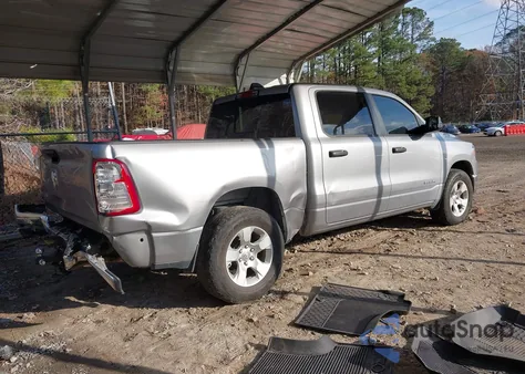 2023 Ram 1500 Big Horn 4X2 5'7 Box z USA, uszkodzony, nr VIN 1C6RREFT4PN693638